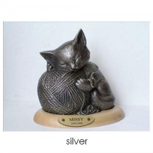 Precious Kitty Pet Urn. Can be Personalized