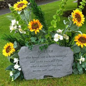 Family Memories "Our Hearts" Stone - Choice of Dedication